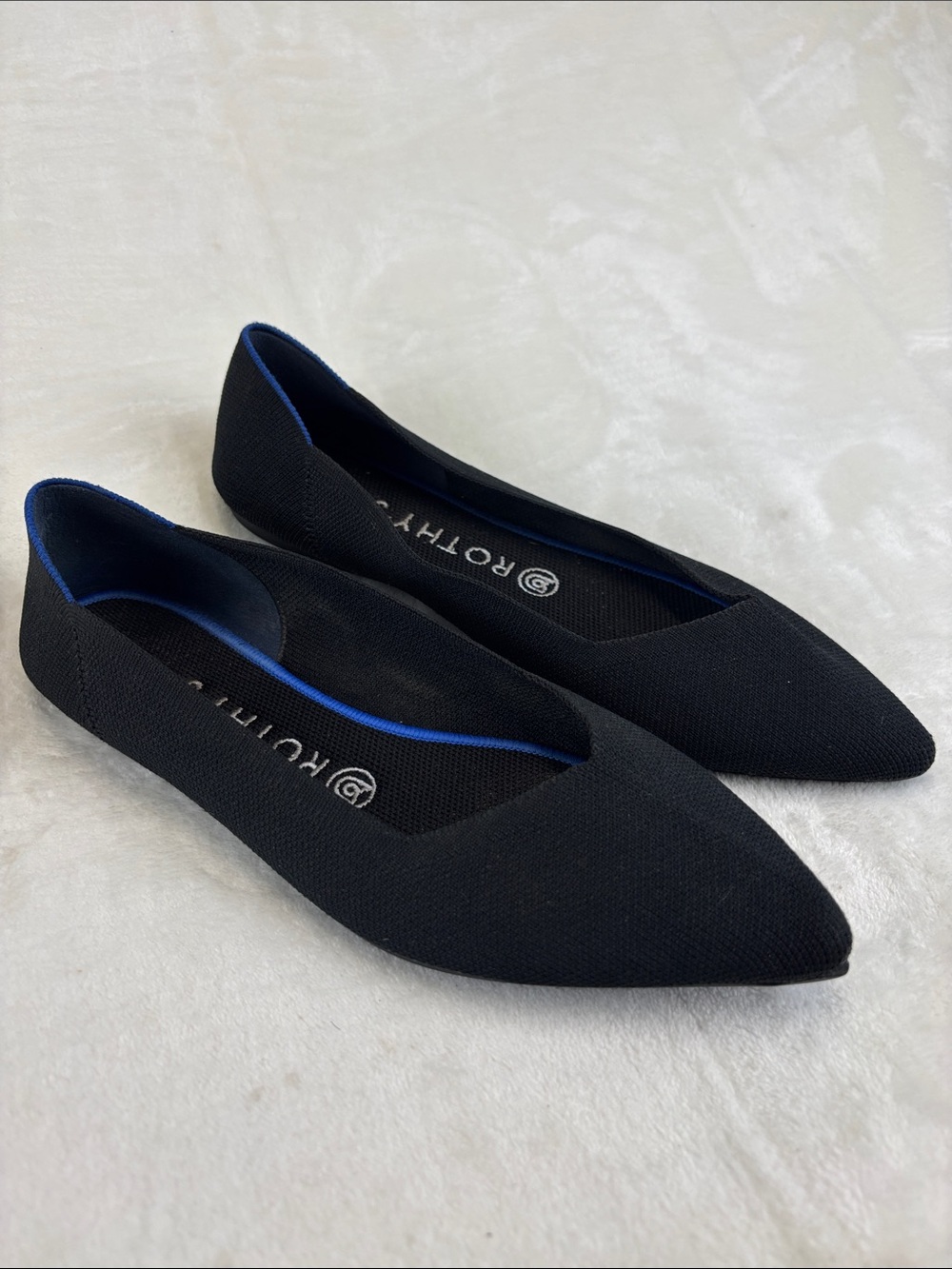 ROTHY’S The Point Black Womens Size 9